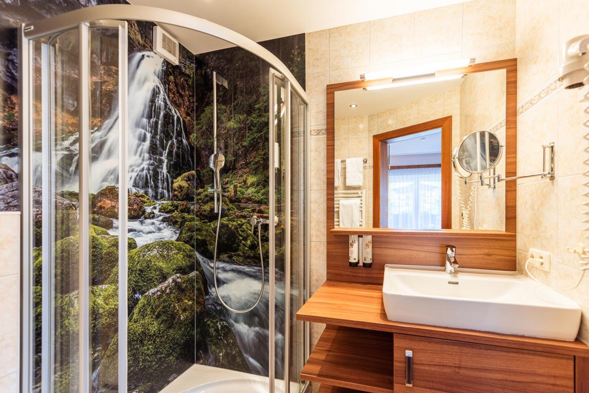 Hotel Lohningerhof マリア・アルム・アム・シュタイナーネン・メアー 部屋 写真
